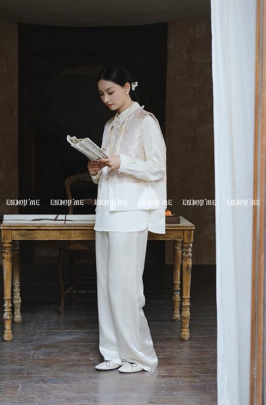 【门店同款】ENJOY春季云敛-春光推盏刺绣流苏盘扣马夹 160946760 商品图1