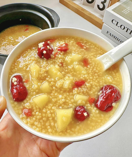 老米优品🎈 一年只产一季。绿色纯天然，养生之道！《山西农家自产黄小米》颗颗金黄粒粒饱满  780g/罐 商品图0