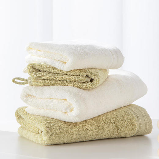 多喜爱 家饰类 生态有机棉质毛巾套组（含方巾/面巾/浴巾各1条，两色可选） 商品图0