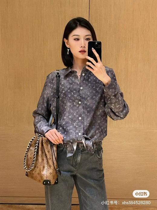 D012134一只看似中古中矩却又有点标新立异的包水桶包 商品图2