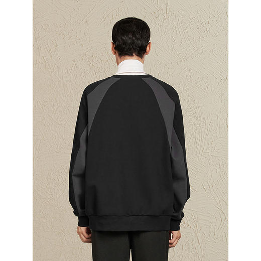 GXG男装 双色字母贴布绣拼接时尚通勤圆领卫衣男 24年冬季热卖 商品图4