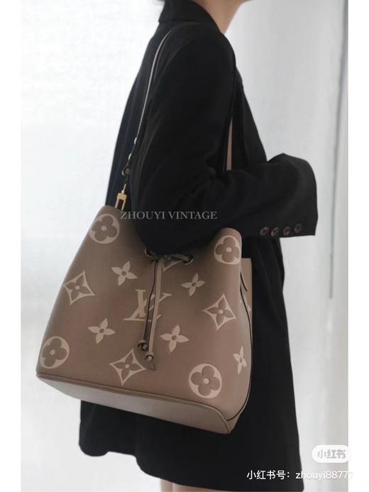 D012131斜挎单肩更舒服质感软手提百搭水桶包 商品图0