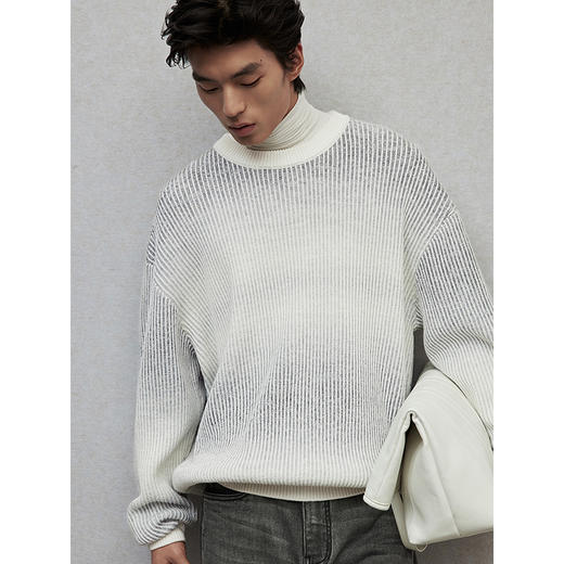 GXG男装 灰白渐变设计毛衣简约针织衫时尚通勤线衫 
 冬季热卖 商品图4