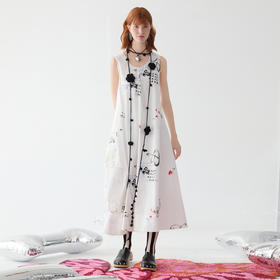 谜底无袖连衣裙2025春季新品复古文艺风印花大摆裙长裙251ML0069