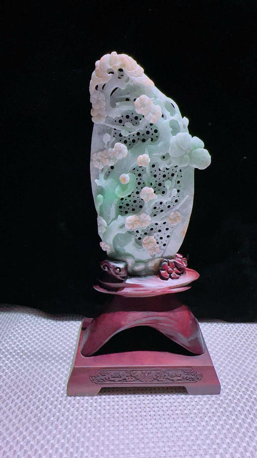 620812翡翠摆件【福在眼前 梅开五福】 商品图5