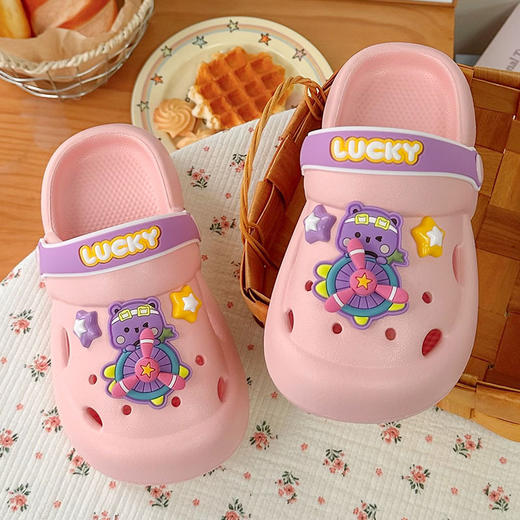 春夏新品卡通可爱风车小熊儿童男孩女孩外穿凉拖鞋洞洞鞋【WG25330】 商品图1