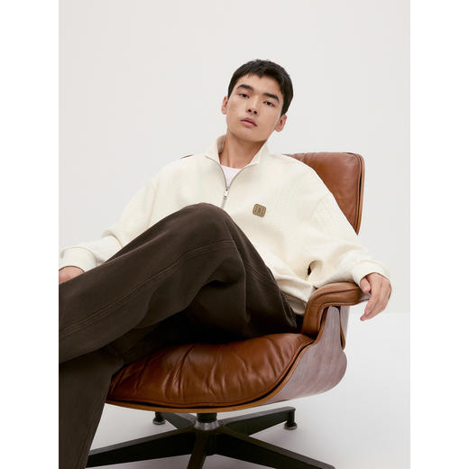 GXG男装 多色绞花面料复古压花精致翻领卫衣男上衣 24年秋季热卖 商品图2