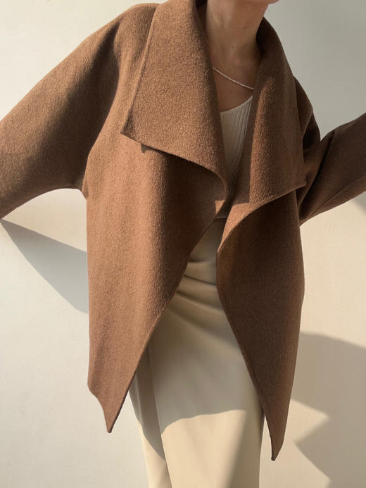 LCM｜Midnight Patrol 翻领中长大衣  COAT [ 棕 / 藕灰 ] 商品图10