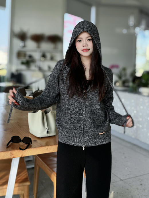 带帽山羊绒拉链外套 9621010007 商品图1