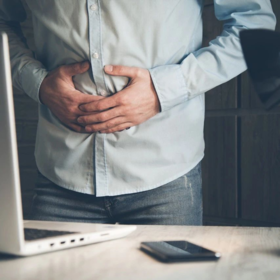  2个常见的坏习惯，让年轻人的胃集体垮掉 