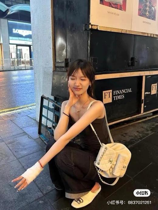 D012129可单肩可双肩可手提质感超好羊皮纹duma双肩包 商品图5