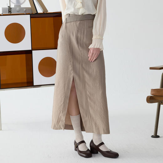 谜底半身裙2025春新品通勤风不规则设计前开叉中长半裙251GB0056 商品图1