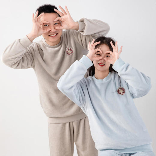 多喜爱 牛奶绒家居服圆领款（兰/灰） 商品图1