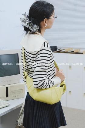 【门店同款】ENJOY常卖慵懒风软皮拼接牛角包 160995908