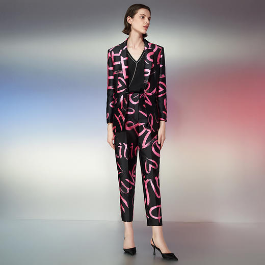 EITIE爱特爱春季新款印花修身时尚外套7703417 商品图1