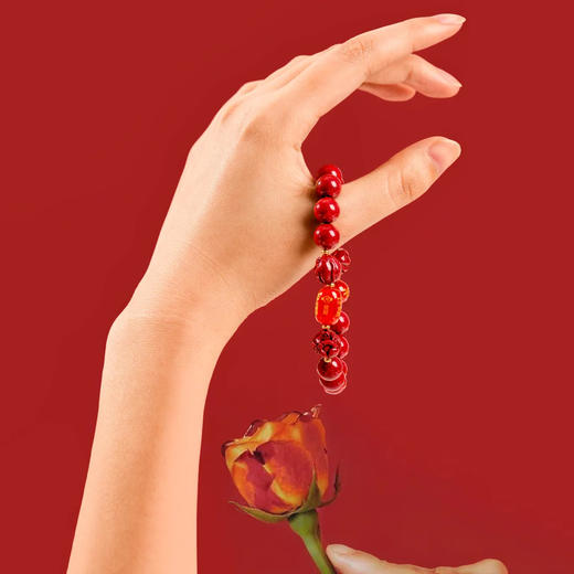 热卖中！珩钻 2025乙巳蛇年【三合六合朱砂手串】生肖款朱砂手链 兼顾三合六合  颗颗饱满 巨显白 男女多款可选 商品图5