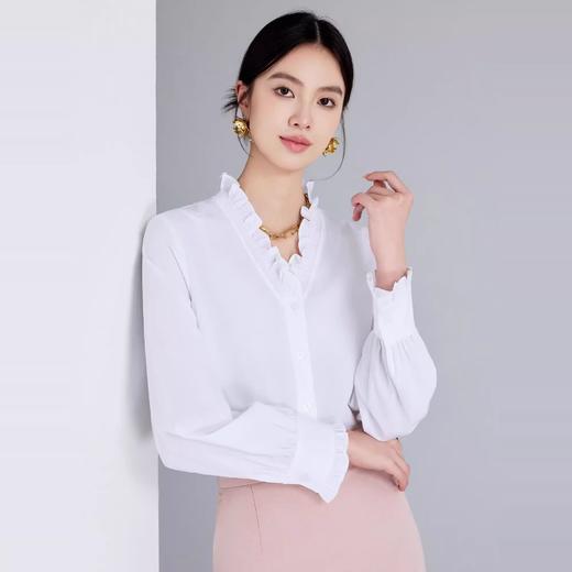 IWY/白色长袖衬衫女新款高级感精致V领木耳边通勤百搭法式衬衣1024B015 商品图4