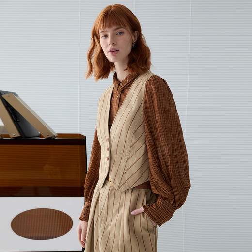 谜底条纹马夹女2025春季新品复古风拼接设计修身短马甲251MM0092 商品图1