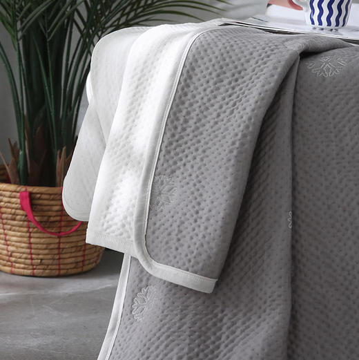 美眠康双面冷暖两用盖毯（灰） 商品图1