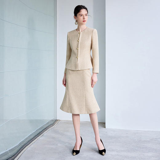 IWY/高级感贵气穿搭套装女新款浅卡其色圆领西装外套包臀鱼尾裙CS2193 商品图2