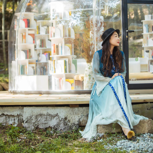 【林栖设计小店】月华真丝罗马面裙连衣裙渐变多色复古绣花修身2025春季新品长裙女1951156 商品图3