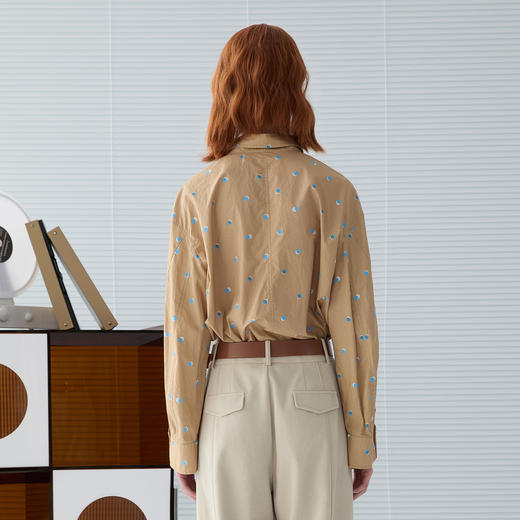 谜底波点印花衬衫长袖女2025春新品通勤风下摆收边衬衣251MC0084 商品图2