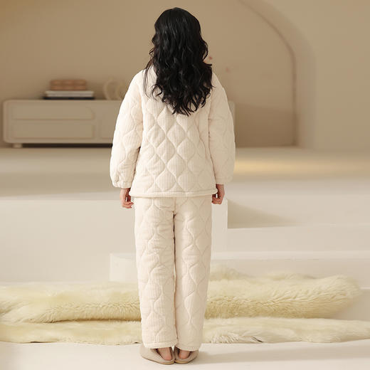 洁丽雅冬款加厚夹棉睡衣女士冬天三层加厚保暖珊瑚绒家居服套装 商品图4
