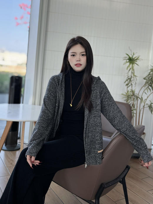 带帽山羊绒拉链外套 9621010007 商品图7