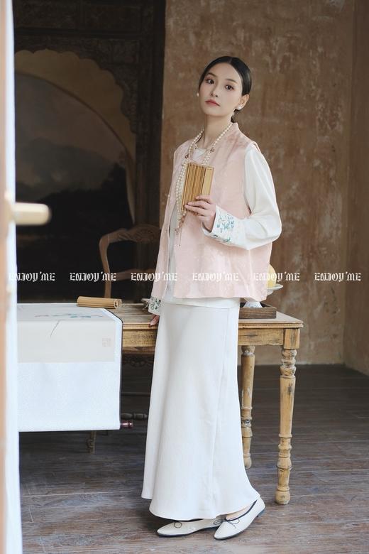 【门店同款】ENJOY春季云敛-春光推盏暗香盈袖中式上衣 161094132 商品图1