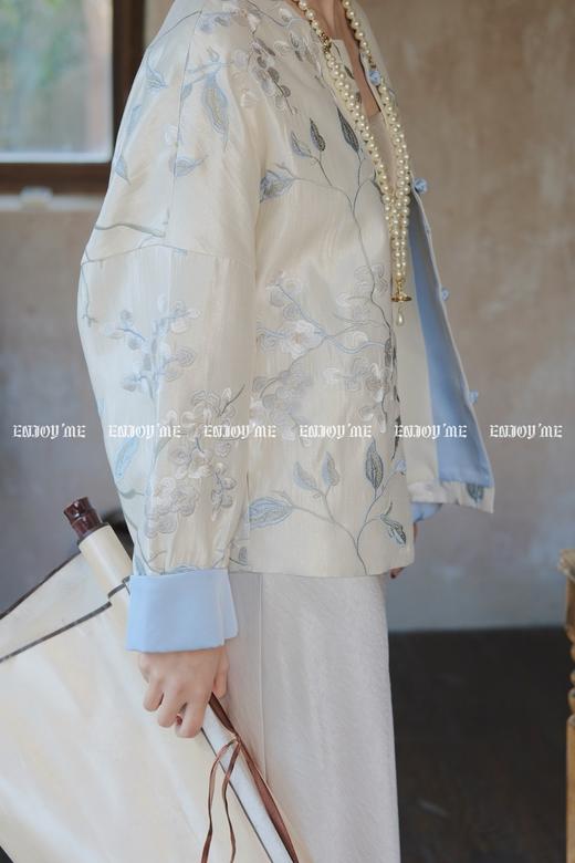 【门店同款】ENJOY春季云敛-春光推盏刺绣花中式外套 160946727 商品图7