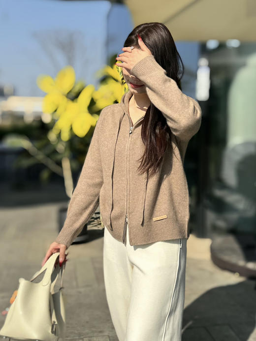 带帽山羊绒拉链外套 9621010007 商品图5