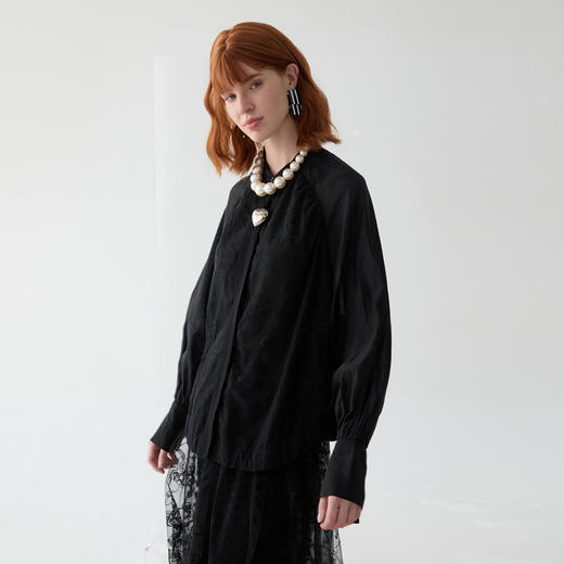 谜底黑色衬衫长袖女2025春款通勤风轻薄飘逸插肩袖衬衣251MC0085 商品图1