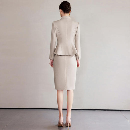 IWY/秋冬燕麦色职业装气质女神范西装套装高级感立领羊毛呢子外套CS2187 商品图1