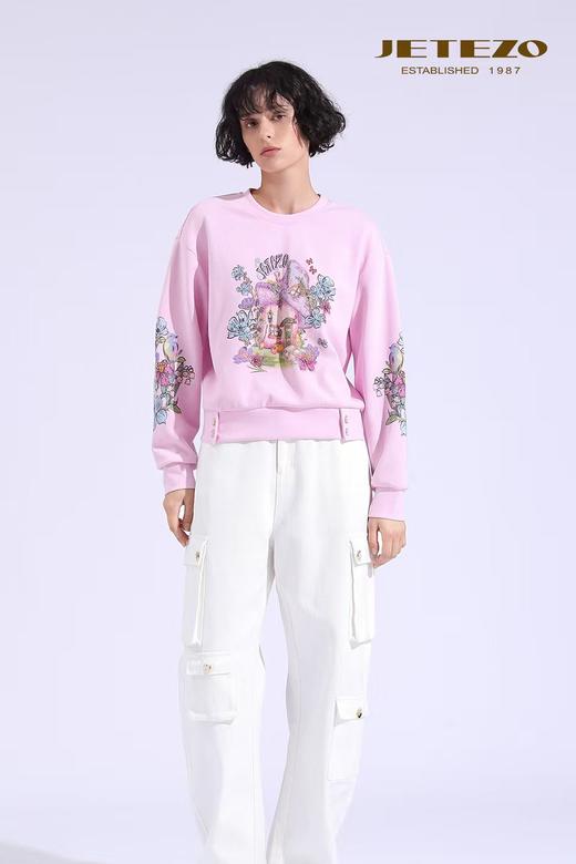裘堤婼JETEZO童话屋粉紫色趣味卫衣BE10313A1 商品图2