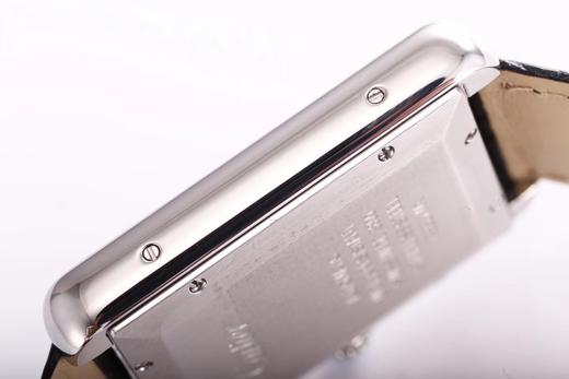 ZF卡地亚坦克系列型号W5200028男士尺寸宽31mmX长40.85mm，正品拆解开模，淬火蓝钢指针，配件达到和正品互换级别，搭载原装进口非常薄身的9015机芯，市面强版本。 商品图8