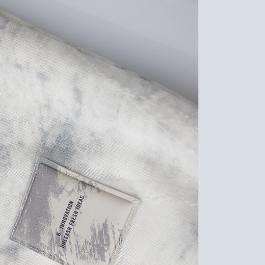 【新品上新】HX 春季圆领卫衣扎染C106510005101 商品图7