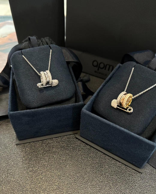 【礼盒礼袋】APM Monaco 别针小蛮腰项链精致锁骨链 商品图6