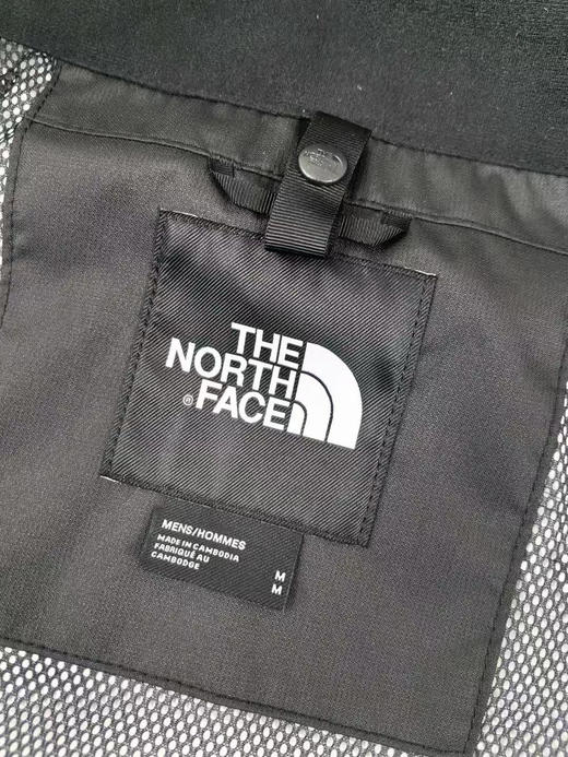 新款正品TheNorthFace北面男款 防水冲锋衣夹克户外时尚透气外套 上身舒适  产地柬埔寨  
尺码 M170码五件 商品图5