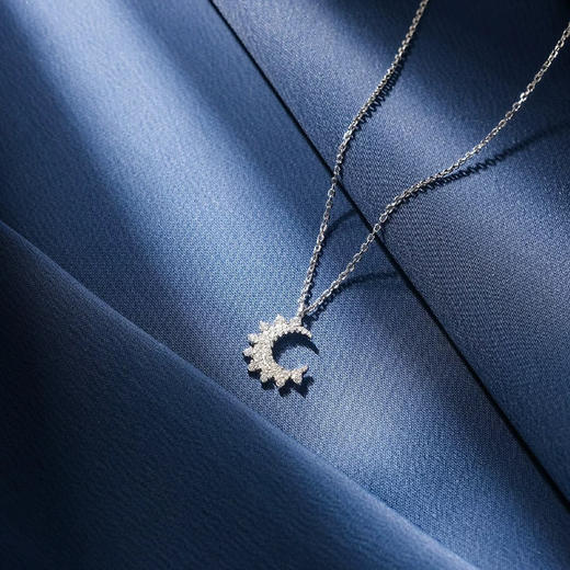 【礼盒礼袋】APM Monaco 小月亮项链精致锁骨链 商品图1