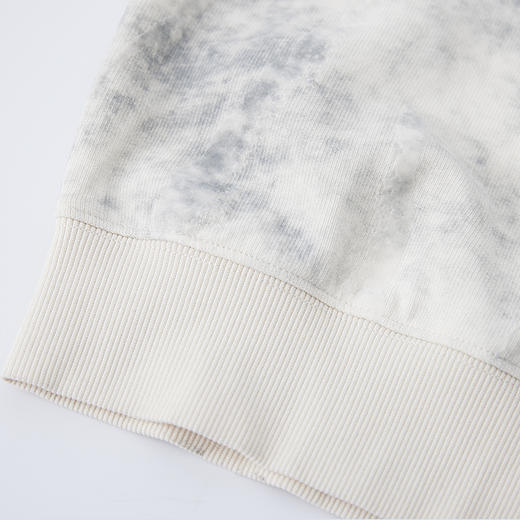 【新品上新】HX 春季圆领卫衣扎染C106510005101 商品图6