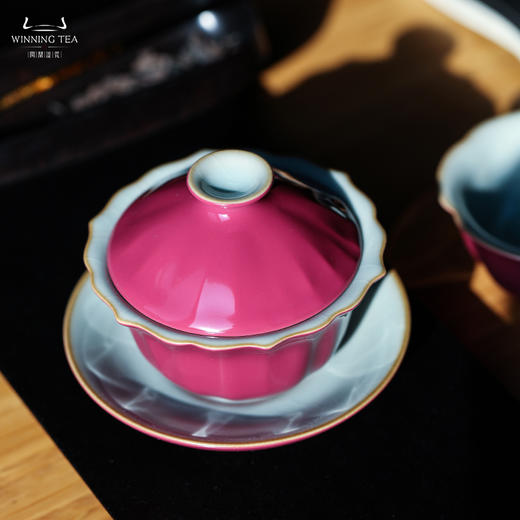 问鼎汝瓷鼎峰系列胭脂红矮菊盖碗 商品图1