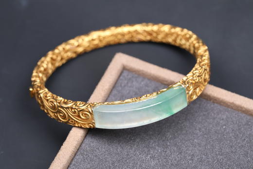 ZP珠宝独家设计师款翡翠耳环/吊坠/手链 送她一款翡翠 祈福祝好运 商品图2