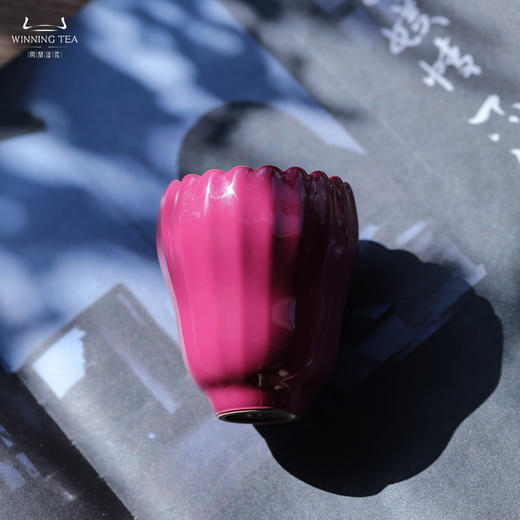 问鼎汝瓷鼎峰系列癸卯胭脂红佛手瓜杯 商品图1