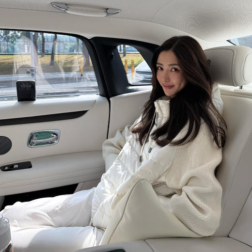 ROMI STUDIO“轻盈锁温”90白鹅绒绵羊毛混纺连帽羽绒服RW24WW90980 商品图2