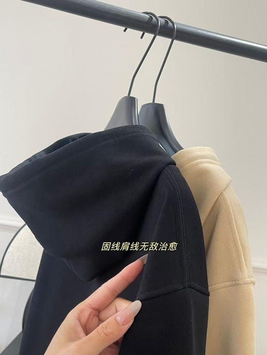 正品Mammut猛犸象男女士情侣款连帽加绒卫衣！
配色：米咖色、黑色
尺码：M-L-XL-2XL-3XL-4XL 商品图9