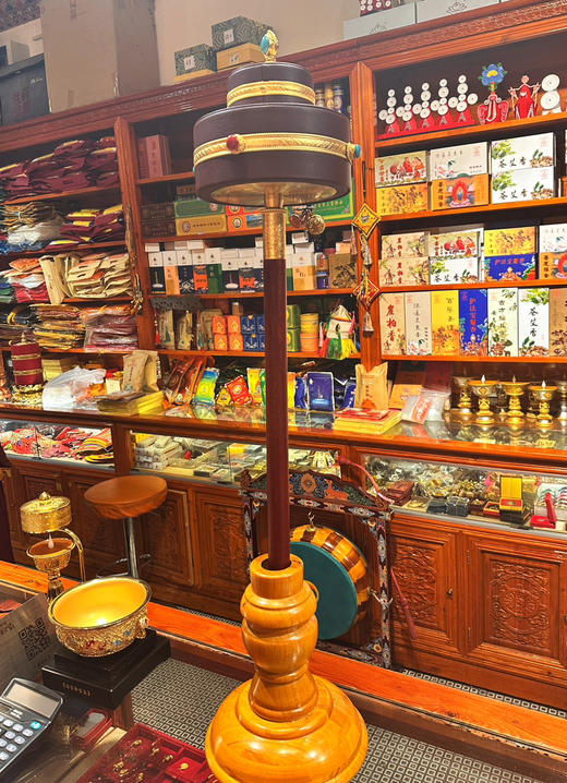 藏式特大号手摇转经筒底座财神幡座实木座法器密宗供佛摆件 商品图6