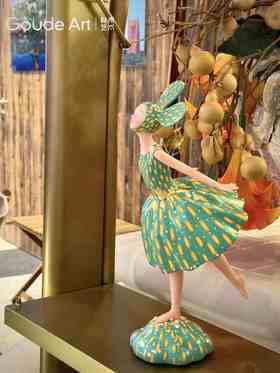 杨燕《me time-晓》然女孩