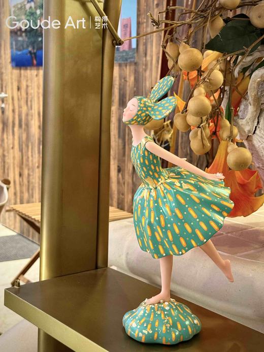 杨燕《me time-晓》然女孩 商品图0