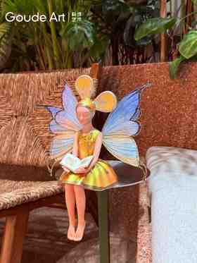 栾佳齐《蜕羽天使-思1》然女孩