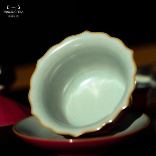 问鼎汝瓷鼎峰系列胭脂红矮菊盖碗 商品图3